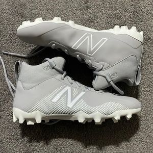 AMAZING CONDITION NEW BALANCE FREEZE YOUTH LACROSSE CLEATS